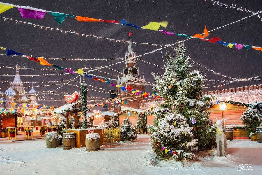 В ритме новогодней столицы: огни, истории, открытия