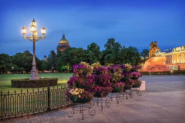Петербургские строки: голоса Державина, Пушкина, Блока